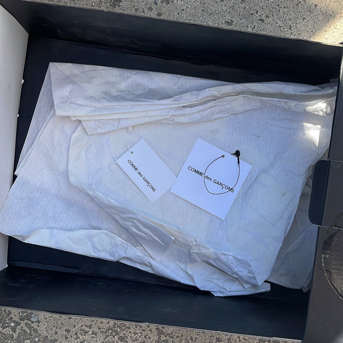 Shox CDG White - EU42 / US8.5 / UK7.5