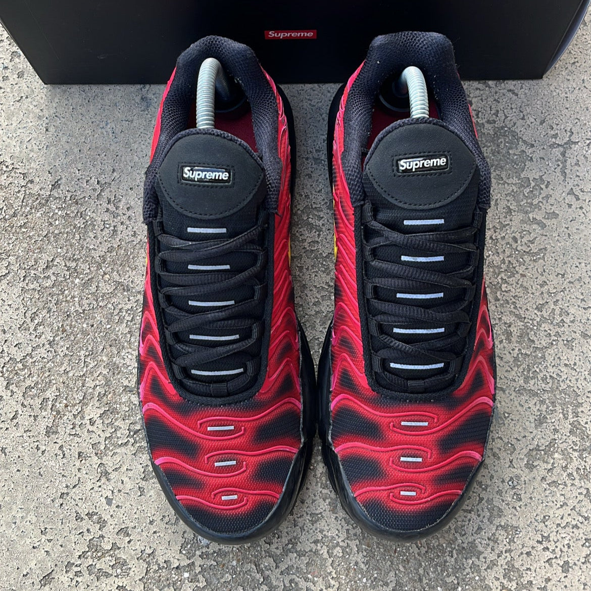Tn Supreme Red - EU41 / US8 / UK7