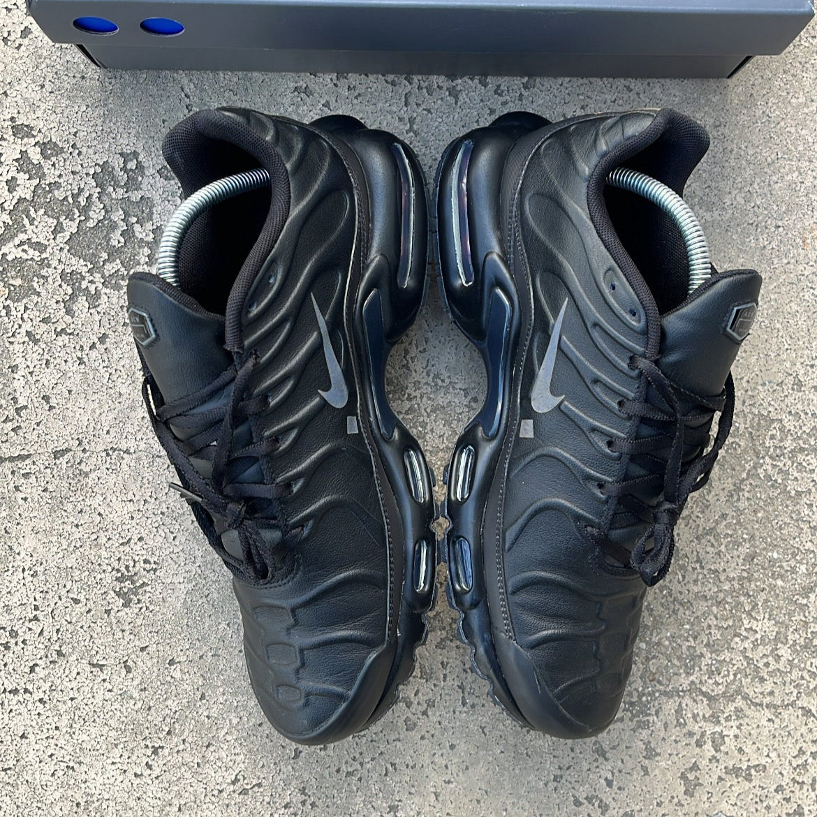 TN A Cold Wall Black - EU42.5 / US9 / UK8