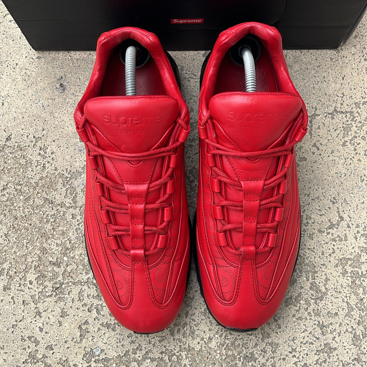 Air Max 95 Supreme Red - EU42.5 / US9 / UK8