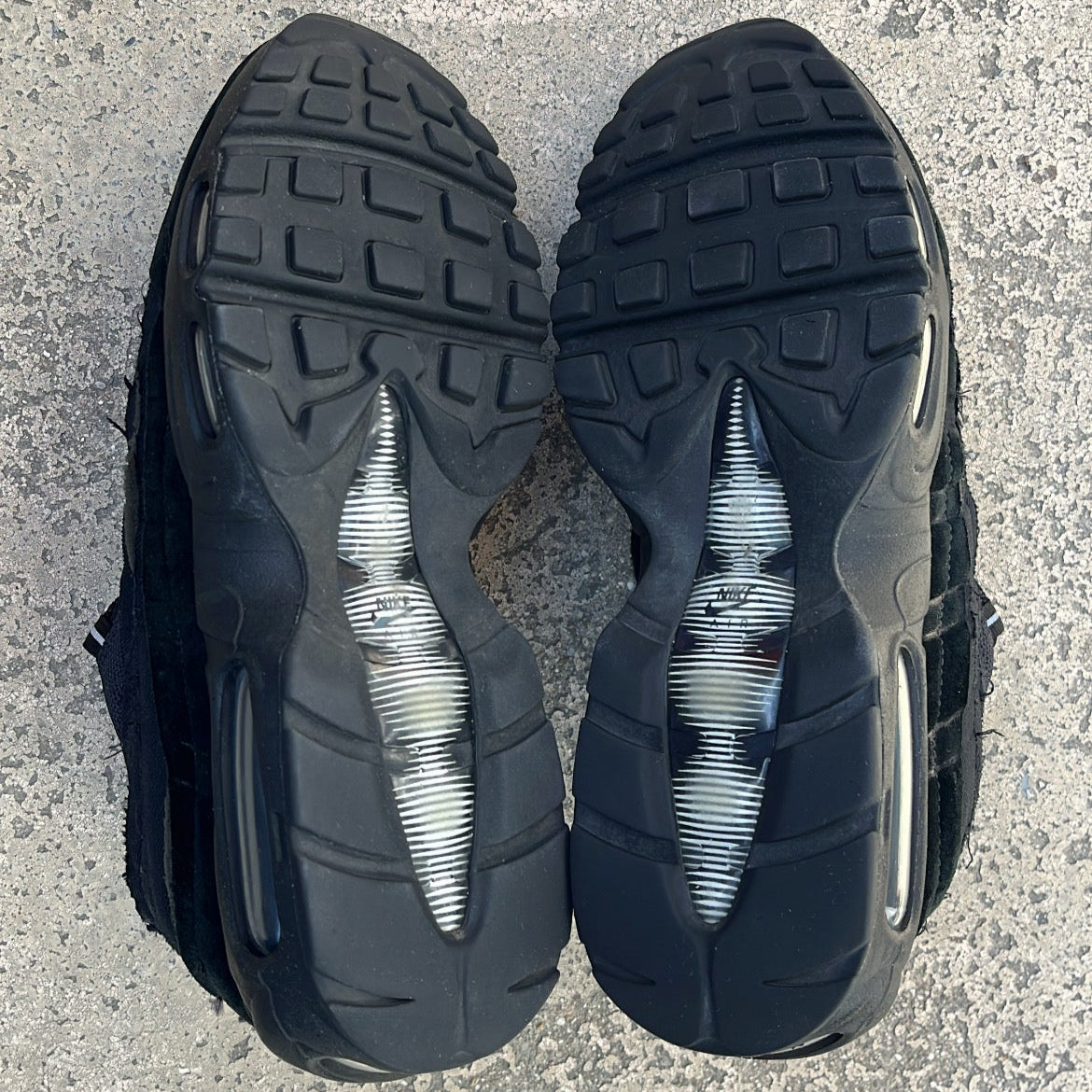 Air Max 95 CDG Black - EU42 / US8.5 / UK7.5