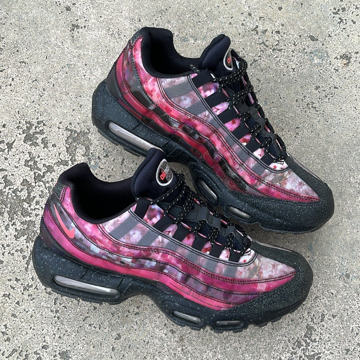 Air Max 95 Cherry Blossom - EU42.5 / US9 / UK8