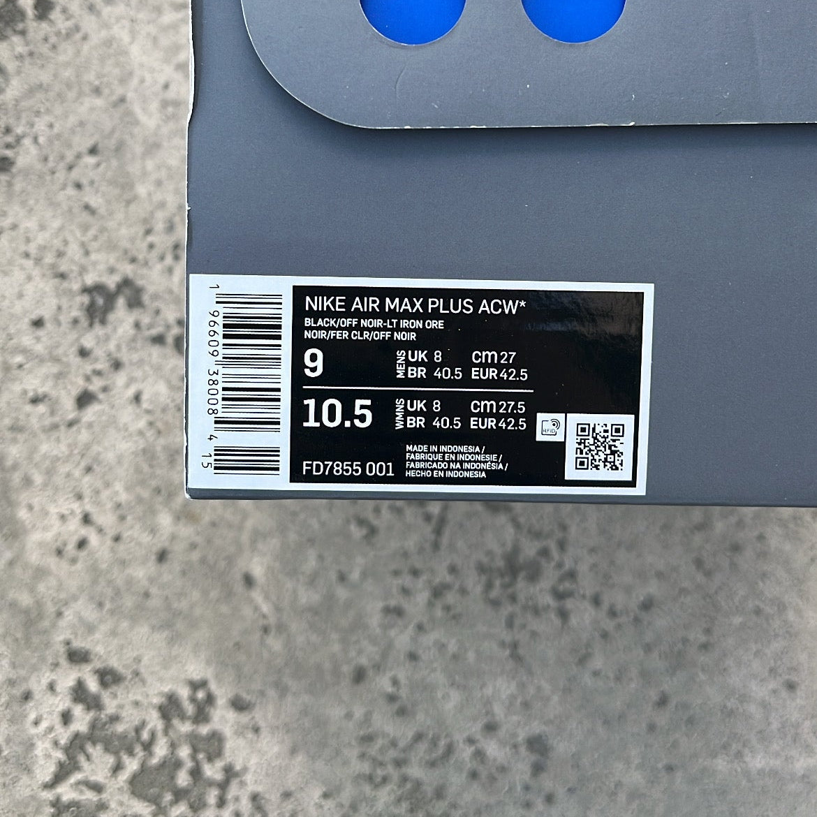TN A Cold Wall Black - EU42.5 / US9 / UK8