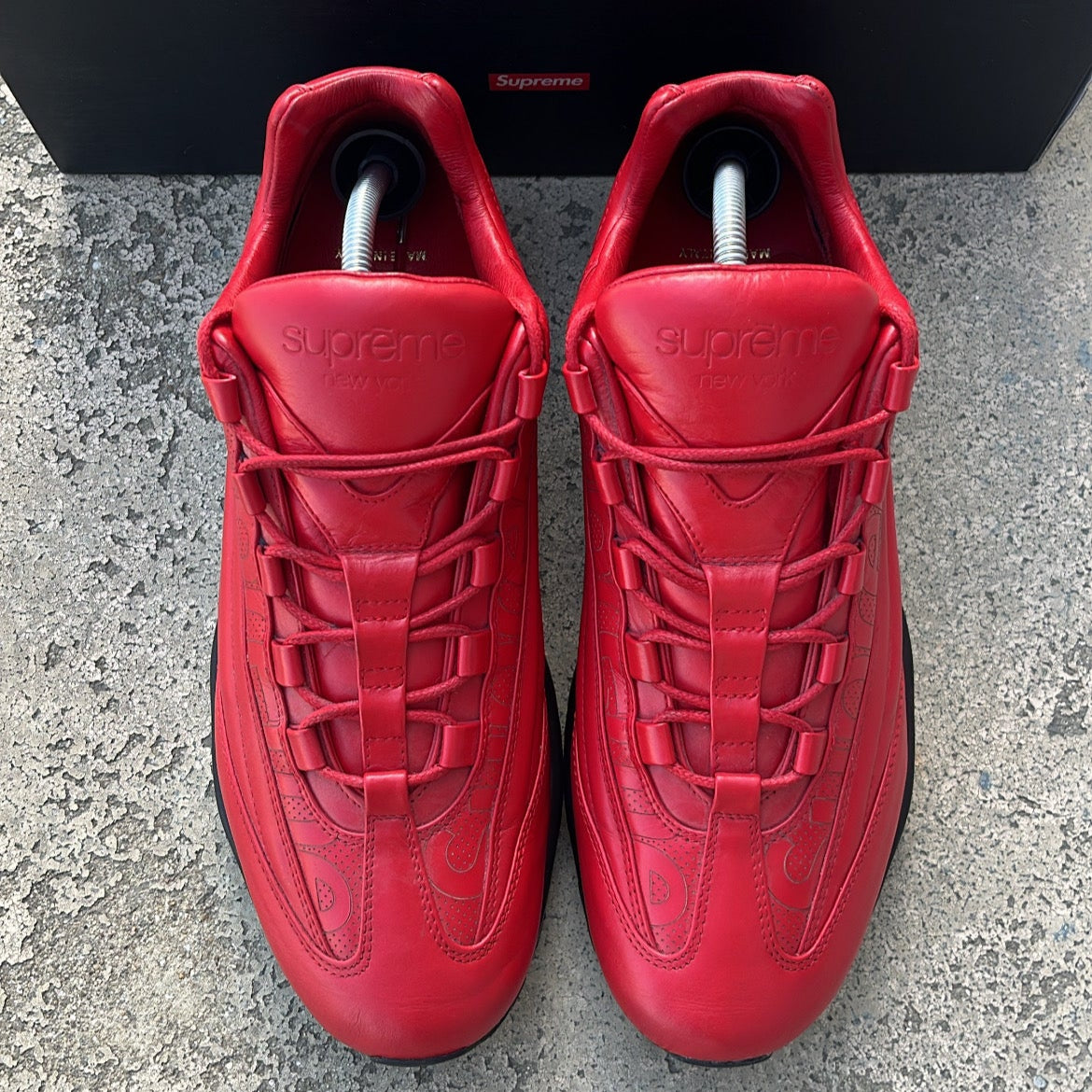 Air Max 95 Supreme Red - EU44 / US10 / UK9