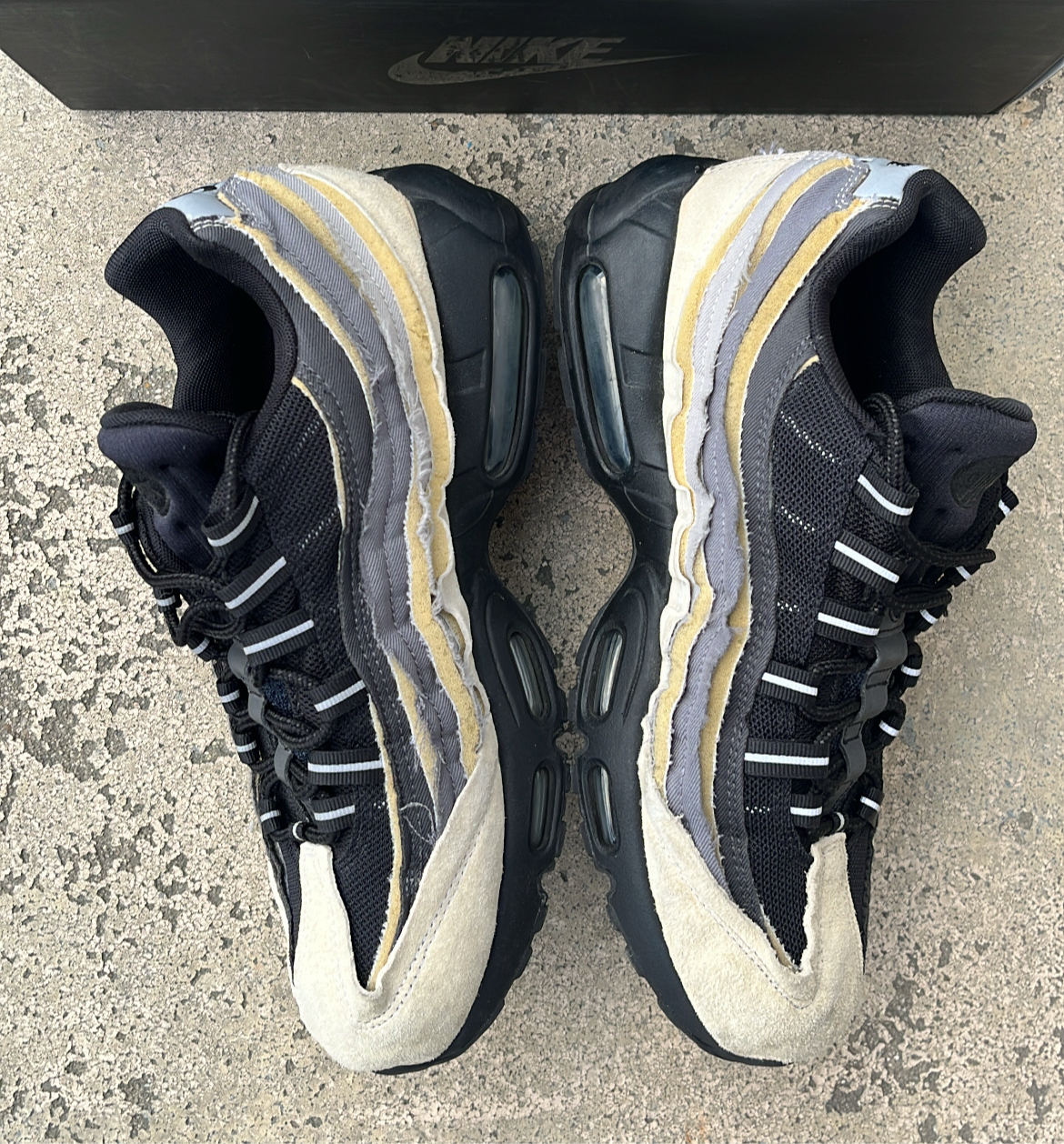 Air Max 95 CDG Grey - EU42,5 / US9 / UK8