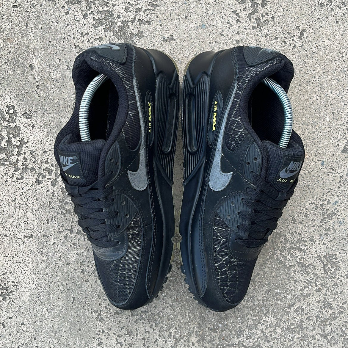 Air Max 90 Halloween - EU43 / US9.5 / UK8.5