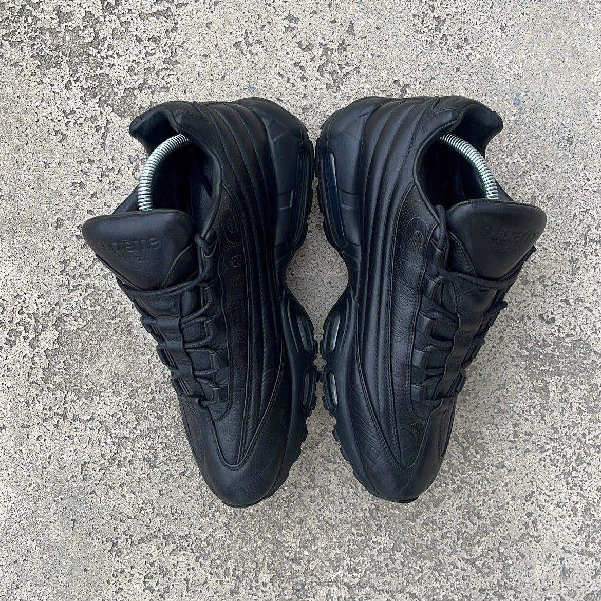 Air Max 95 Supreme Black - EU42.5 / US9 / UK8