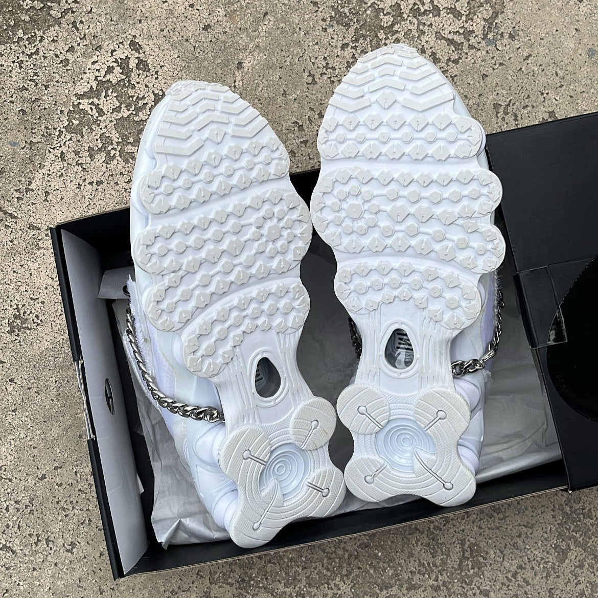 Shox CDG White - EU44.5 / US10.5 / UK9.5