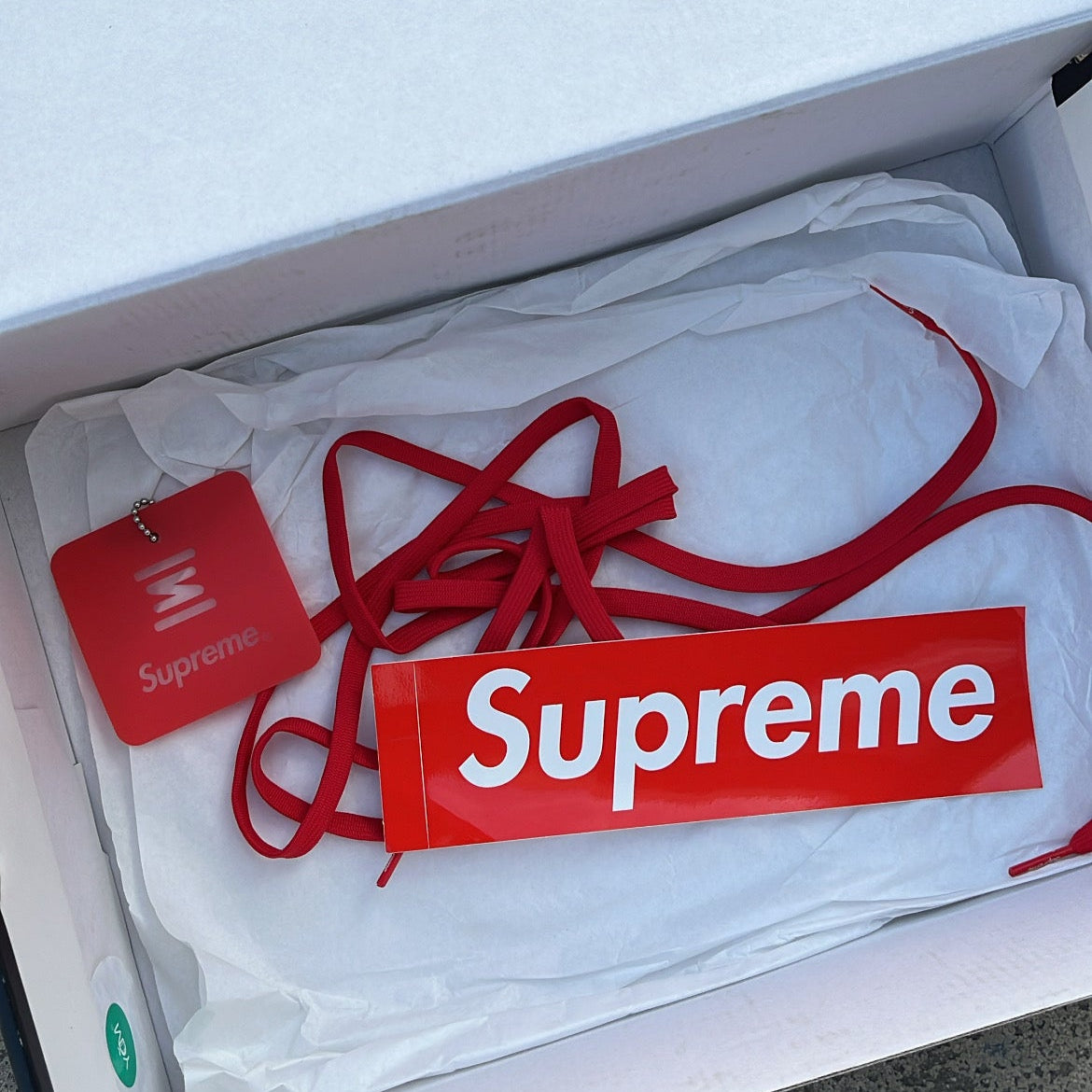 Shox Supreme Red - EU44 / US10 / UK9