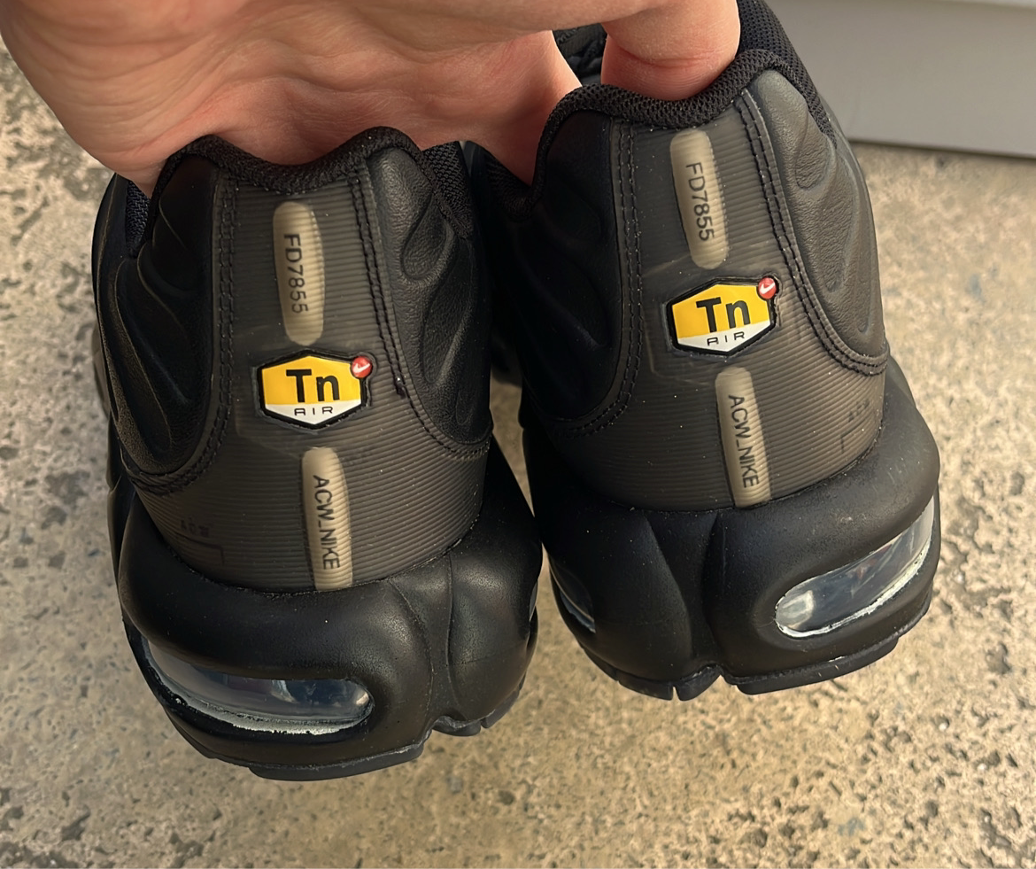 TN A Cold Wall Black - EU42.5 / US9 / UK8