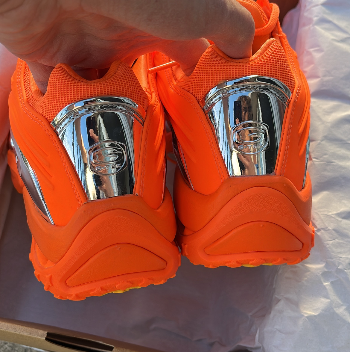 Nocta Hot Step 2 Orange - EU41 / US8 / UK7