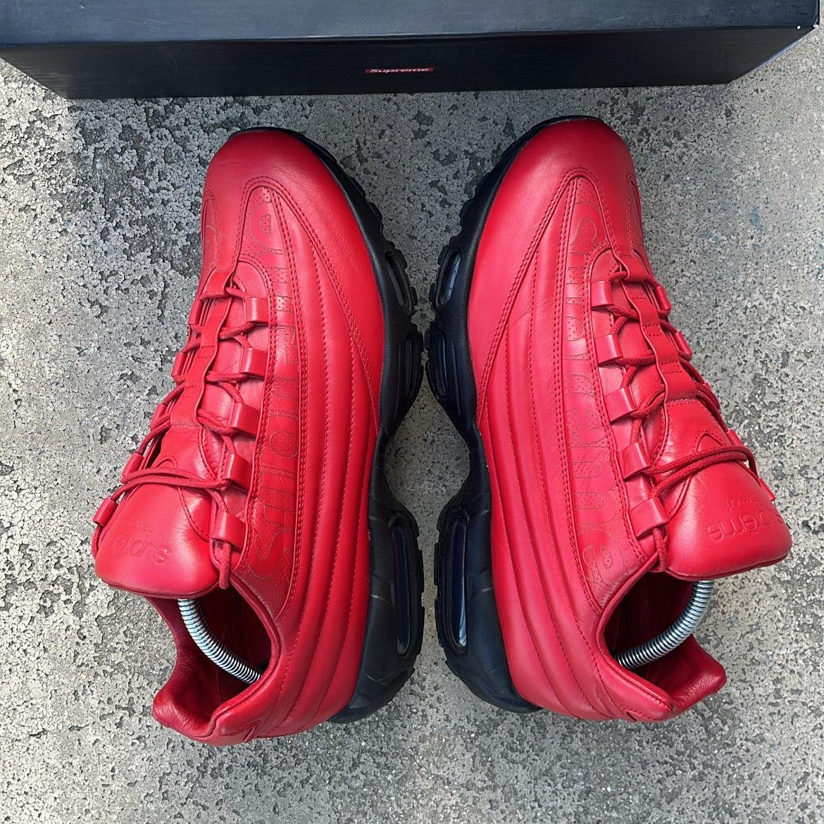 Air Max 95 Supreme Red - EU44 / US10 / UK9