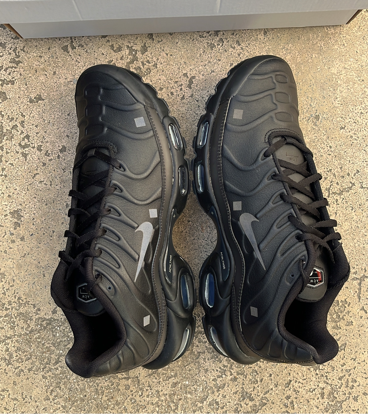TN A Cold Wall Black - EU42.5 / US9 / UK8