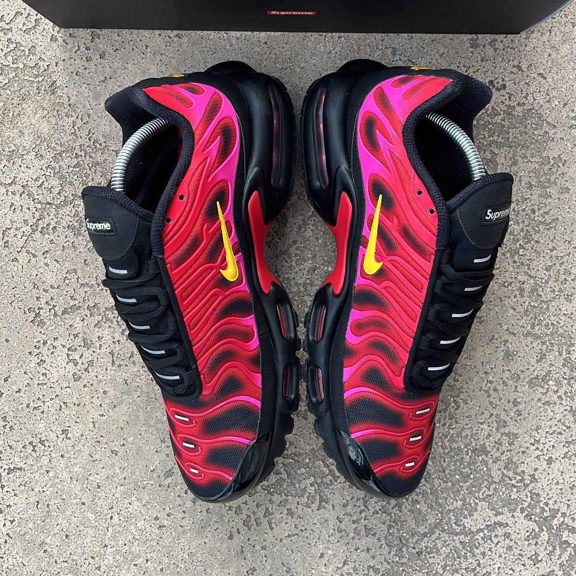 Tn Supreme Red - EU43 / US9.5 / UK8.5