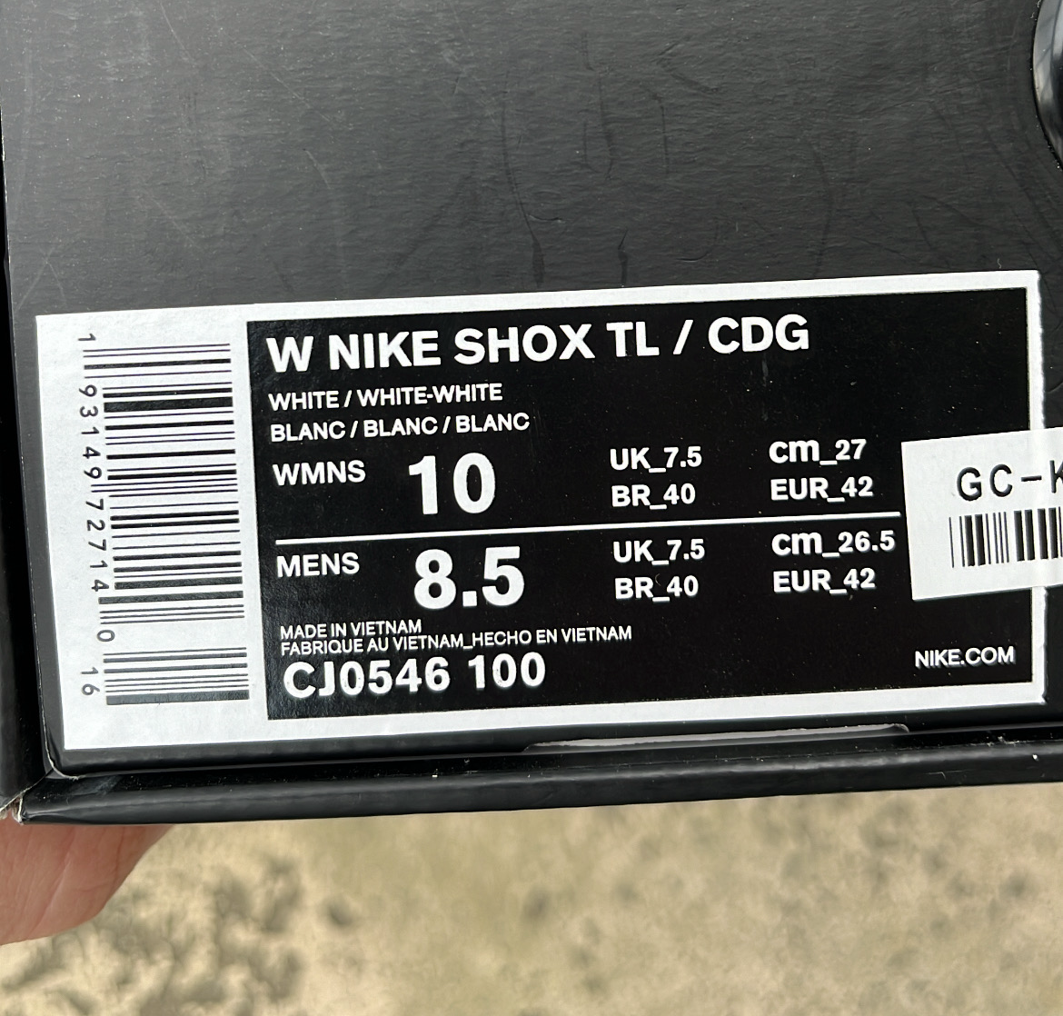 Shox CDG White - EU42 / US8.5 / UK7.5