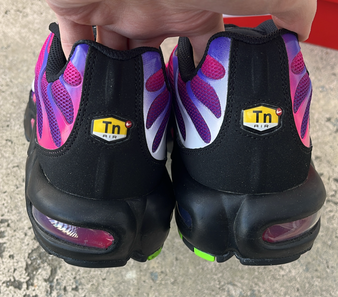 Tn Fireberry - EU43 / US9.5 / UK8.5