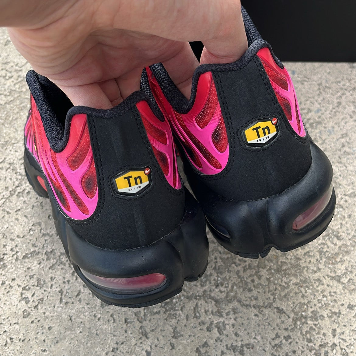 Tn Supreme Red - EU43 / US9.5 / UK8.5