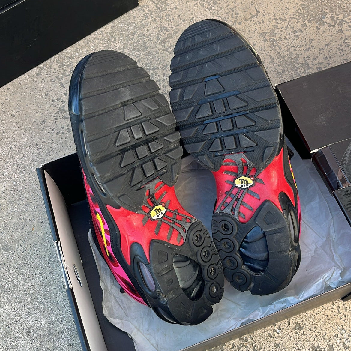 Tn Supreme Red - EU42.5 / US9 / UK8