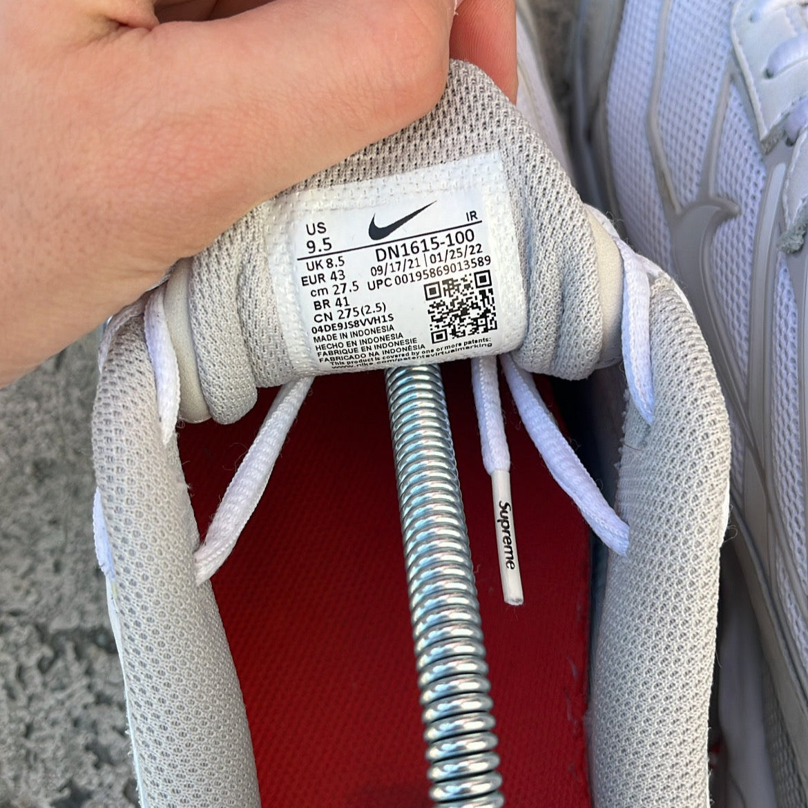 Shox Supreme White - EU43 / US9.5 / UK8.5
