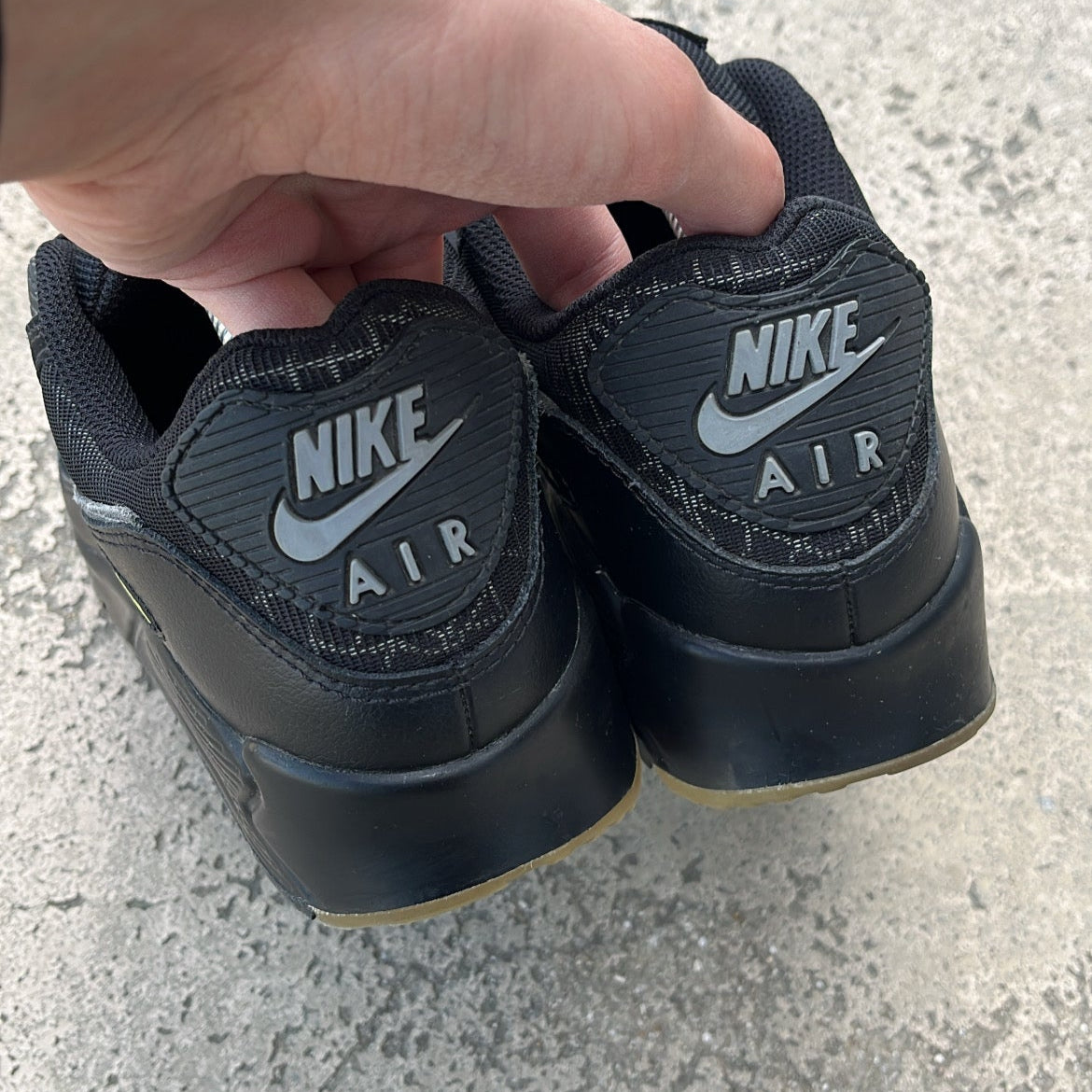Air Max 90 Halloween - EU43 / US9.5 / UK8.5