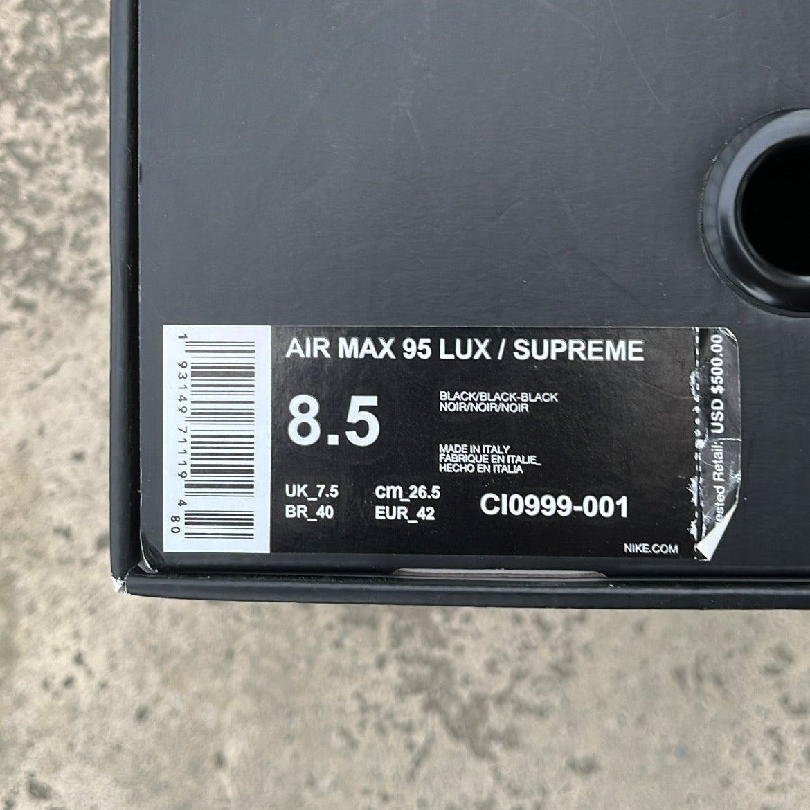 Air Max 95 Supreme Black - EU42 / US8.5 / UK7.5