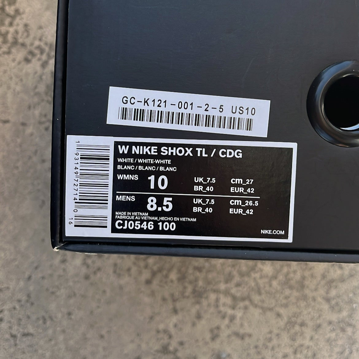 Shox CDG White - EU42 / US8.5 / UK7.5