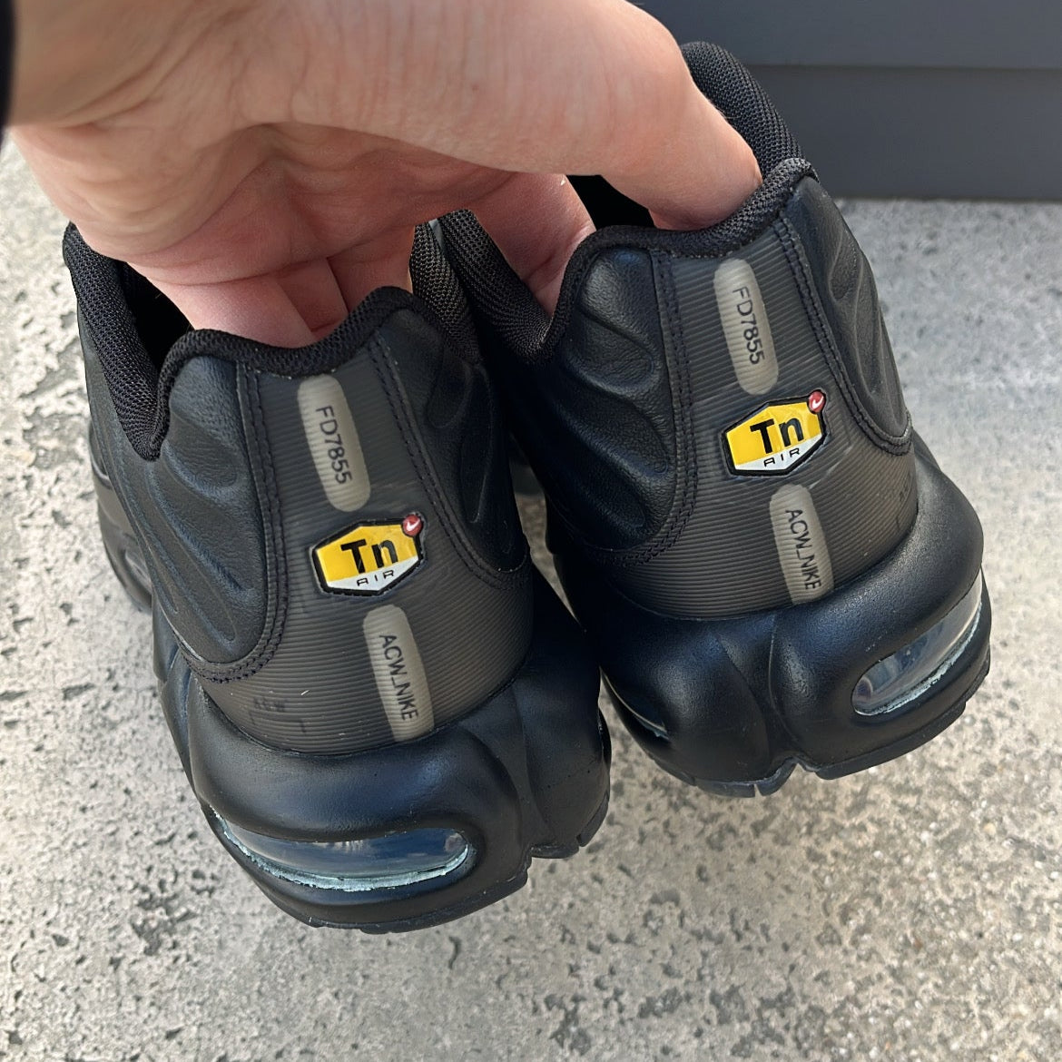 TN A Cold Wall Black - EU42.5 / US9 / UK8
