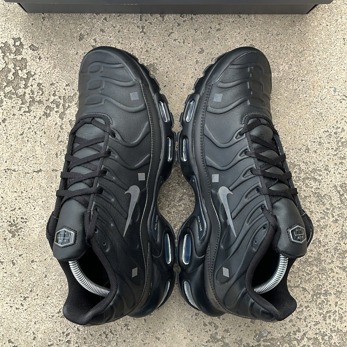 TN A Cold Wall Black - EU43 / US9.5 / UK8.5