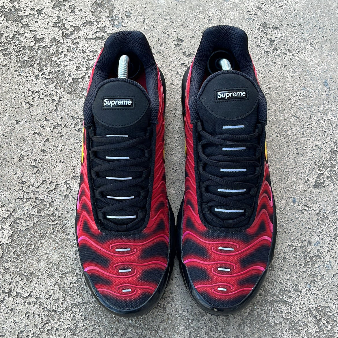 Tn Supreme Red - EU42.5 / US9 / UK8