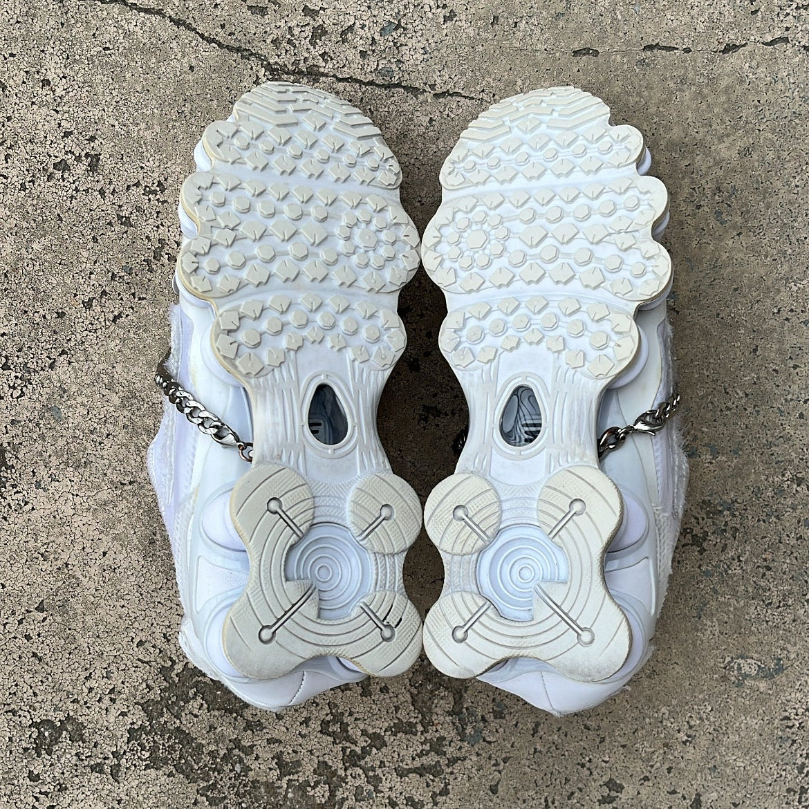 Shox CDG White - EU42 / US8.5 / UK7.5