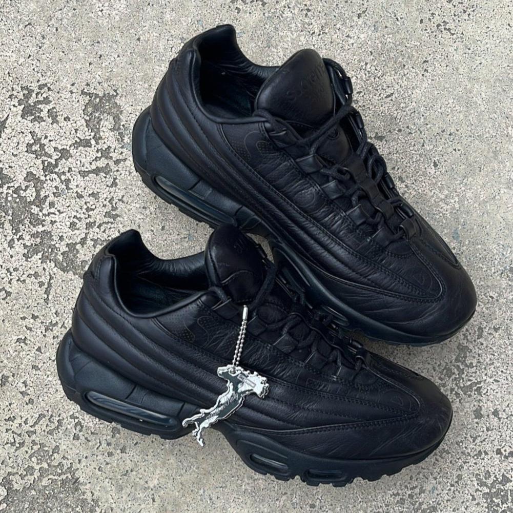 Air Max 95 Supreme Black - EU42.5 / US9 / UK8