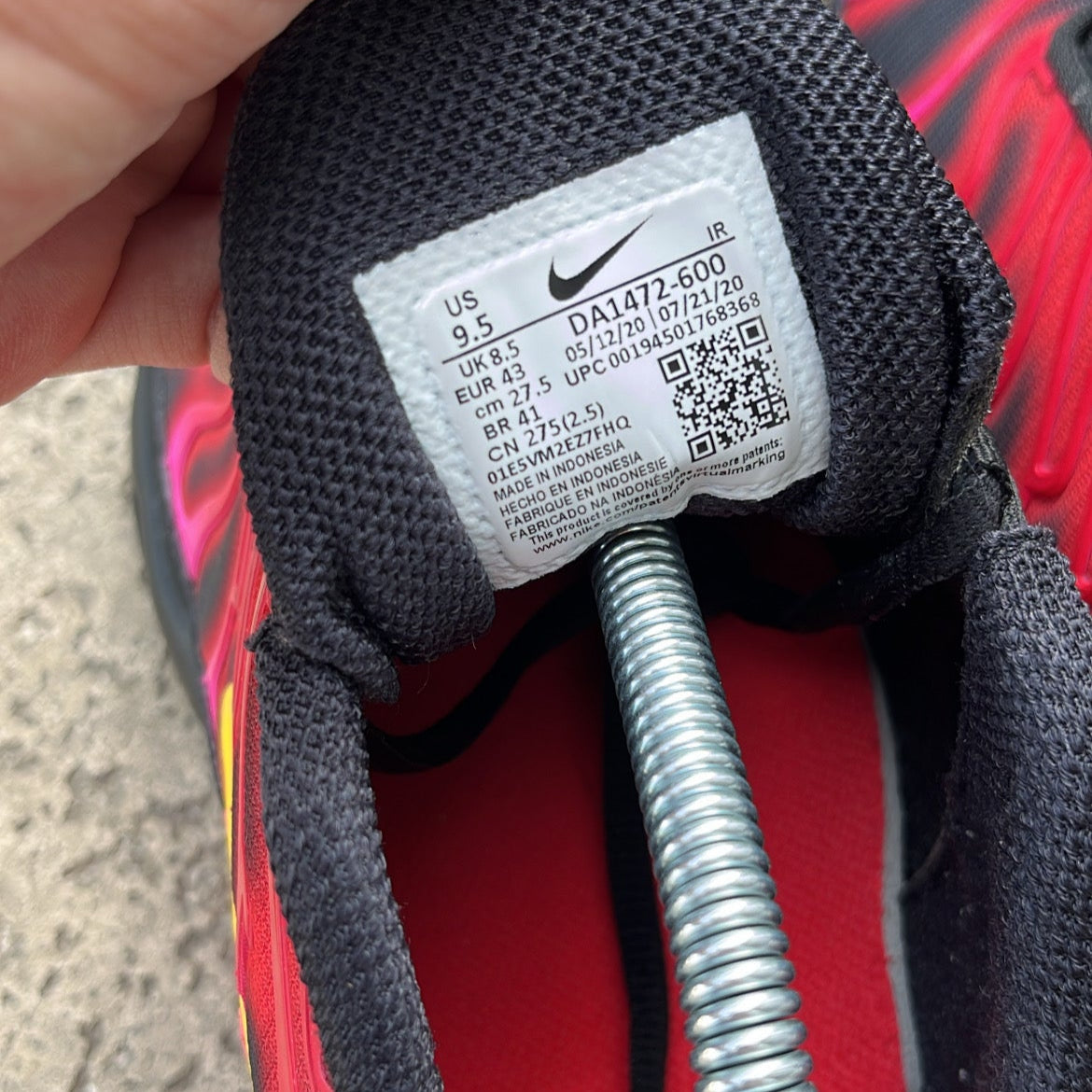 Tn Supreme Red - EU43 / US9.5 / UK8.5