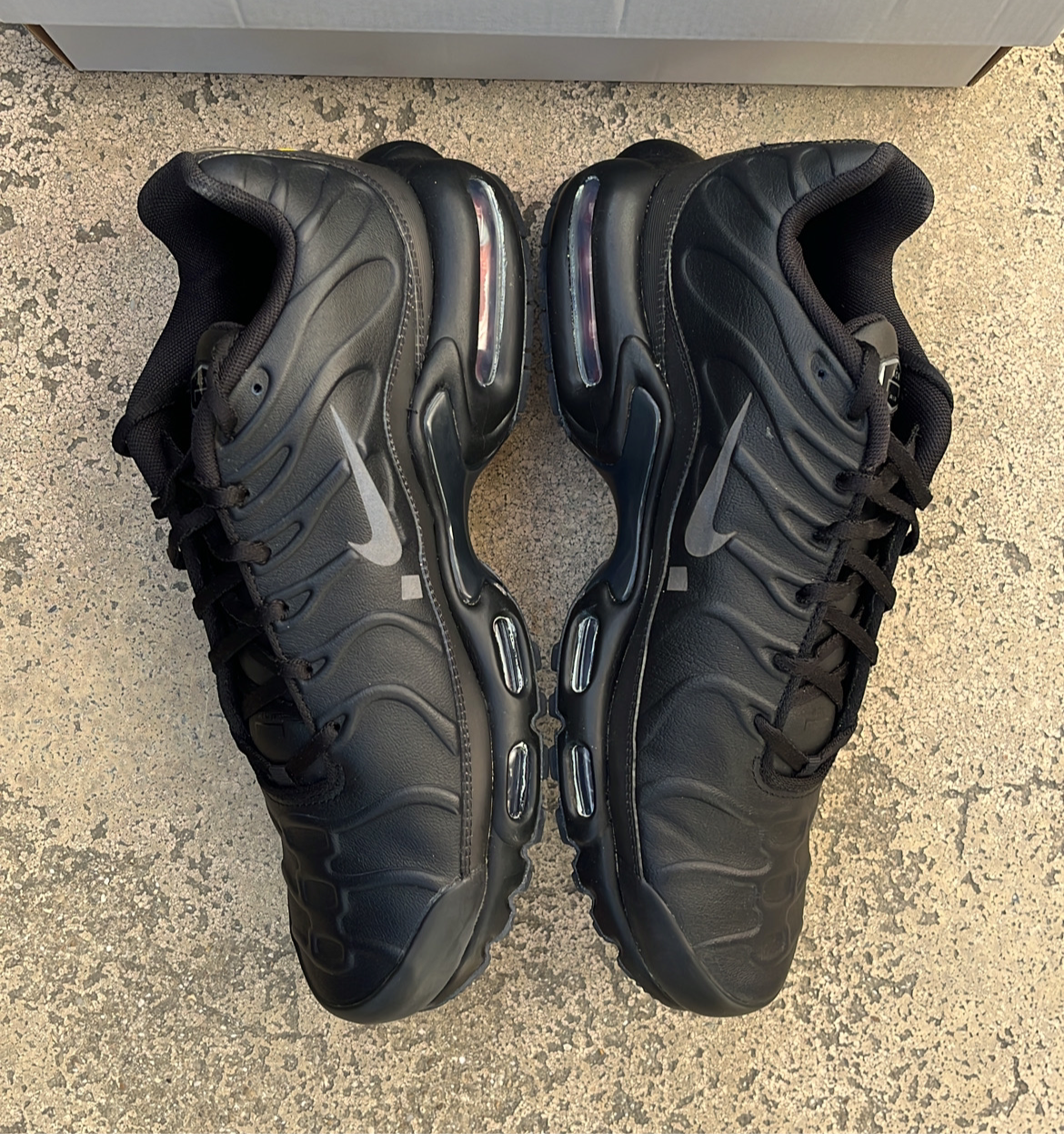 TN A Cold Wall Black - EU42.5 / US9 / UK8