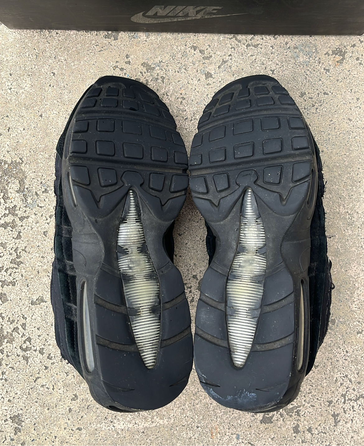 Air Max 95 CDG Black - EU42.5 / US9 / UK8