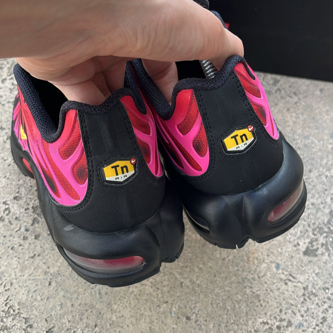 Tn Supreme Red - EU42.5 / US9 / UK8