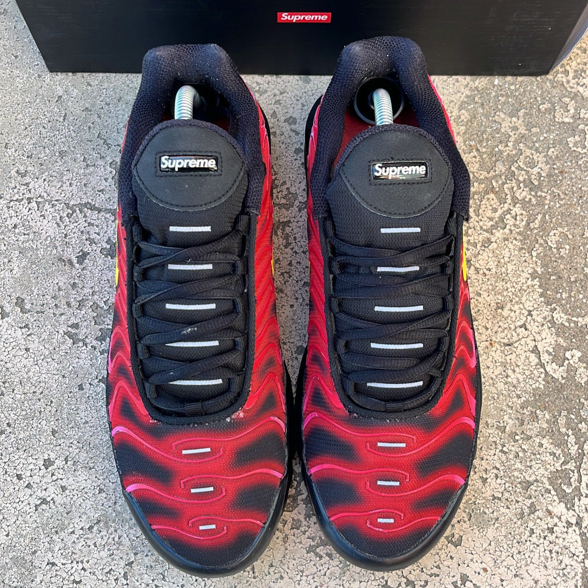 Tn Supreme Red - EU42.5 / US9 / UK8