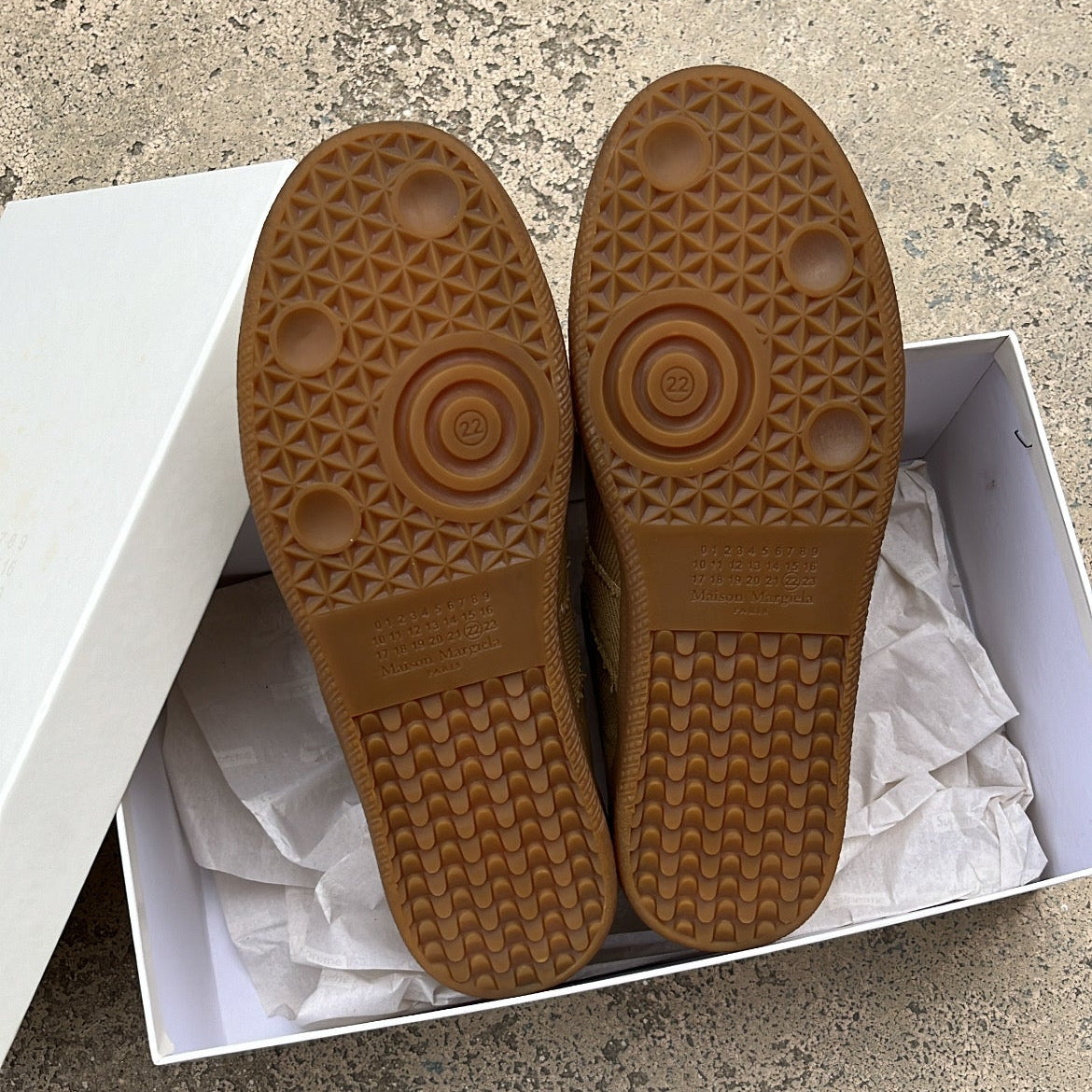 Maison Margiela GAT Canvas Beige - EU41 / US8 / UK7