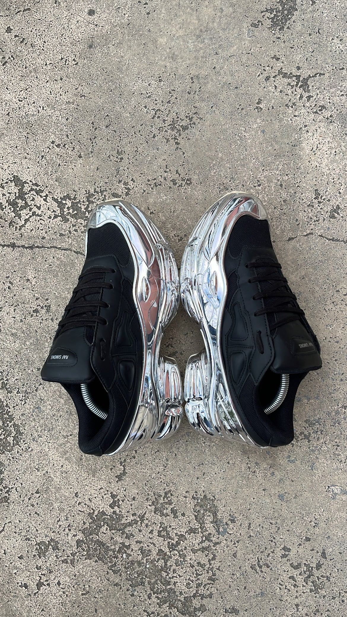 Adidas Ozweego Raf Simons Black - EU42 / US8.5 / UK7.5