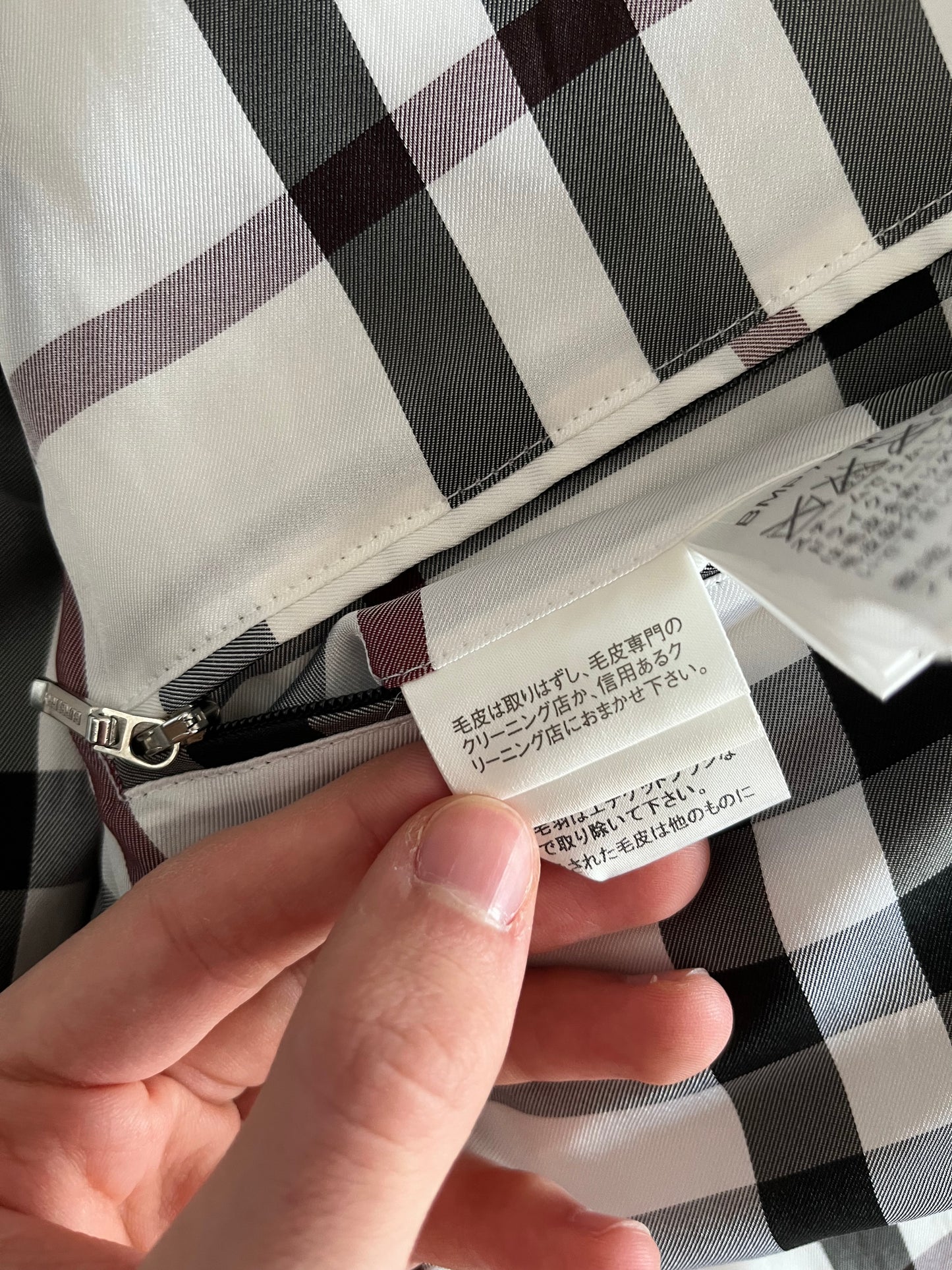 Burberry Black Label Glossy Purple Jacket - M - Real Silver Fox Fur