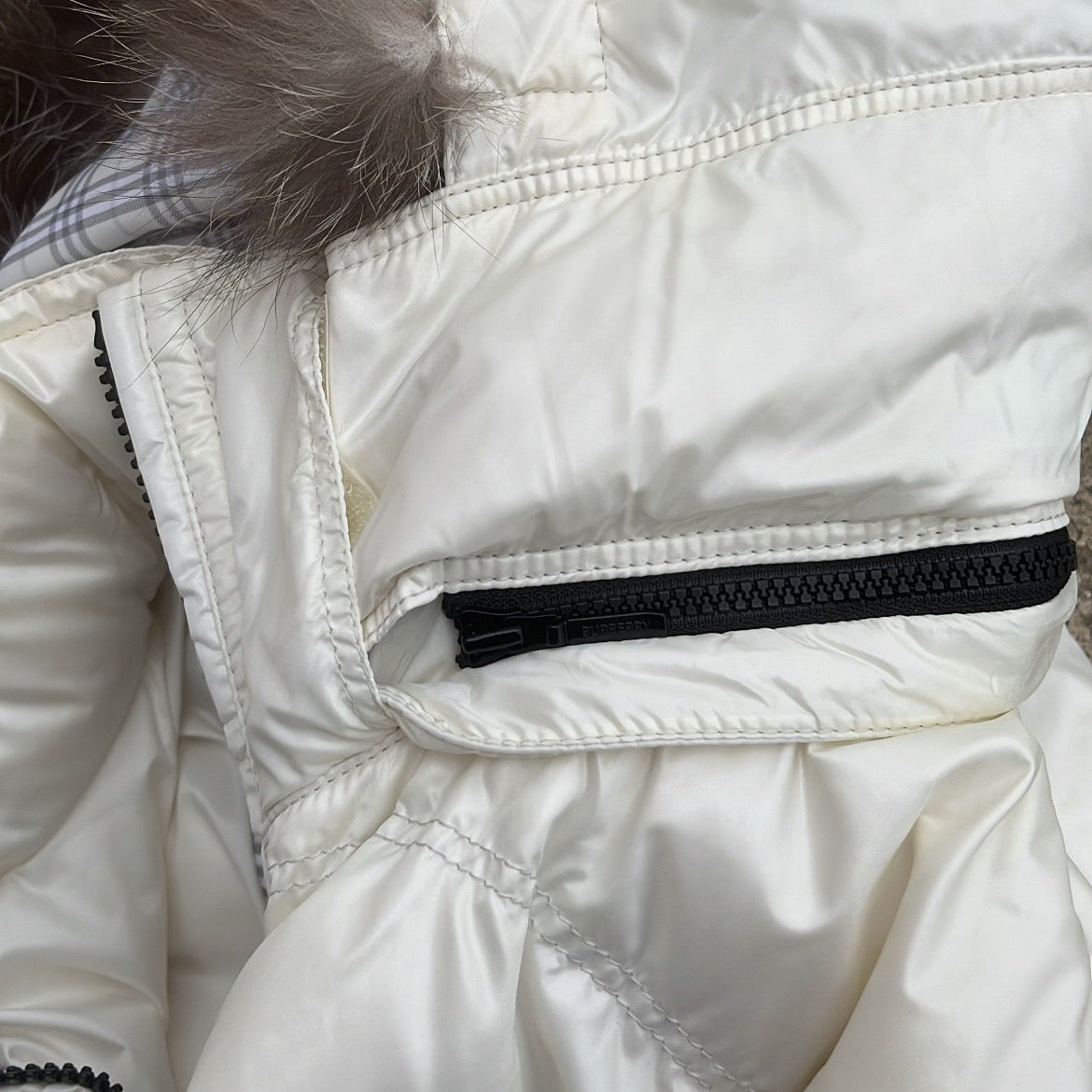 Burberry Black Label Glossy White Jacket - M - Real Silver Fox Fur