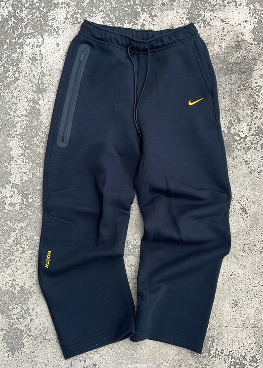 Jogging Nocta Tech Black - L