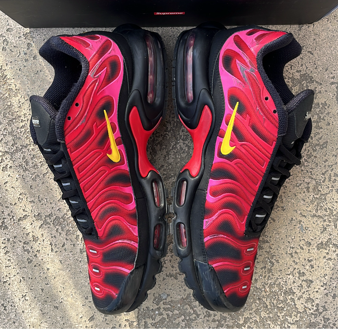 Tn Supreme Red (EU44.5 / US10.5 / UK9.5)