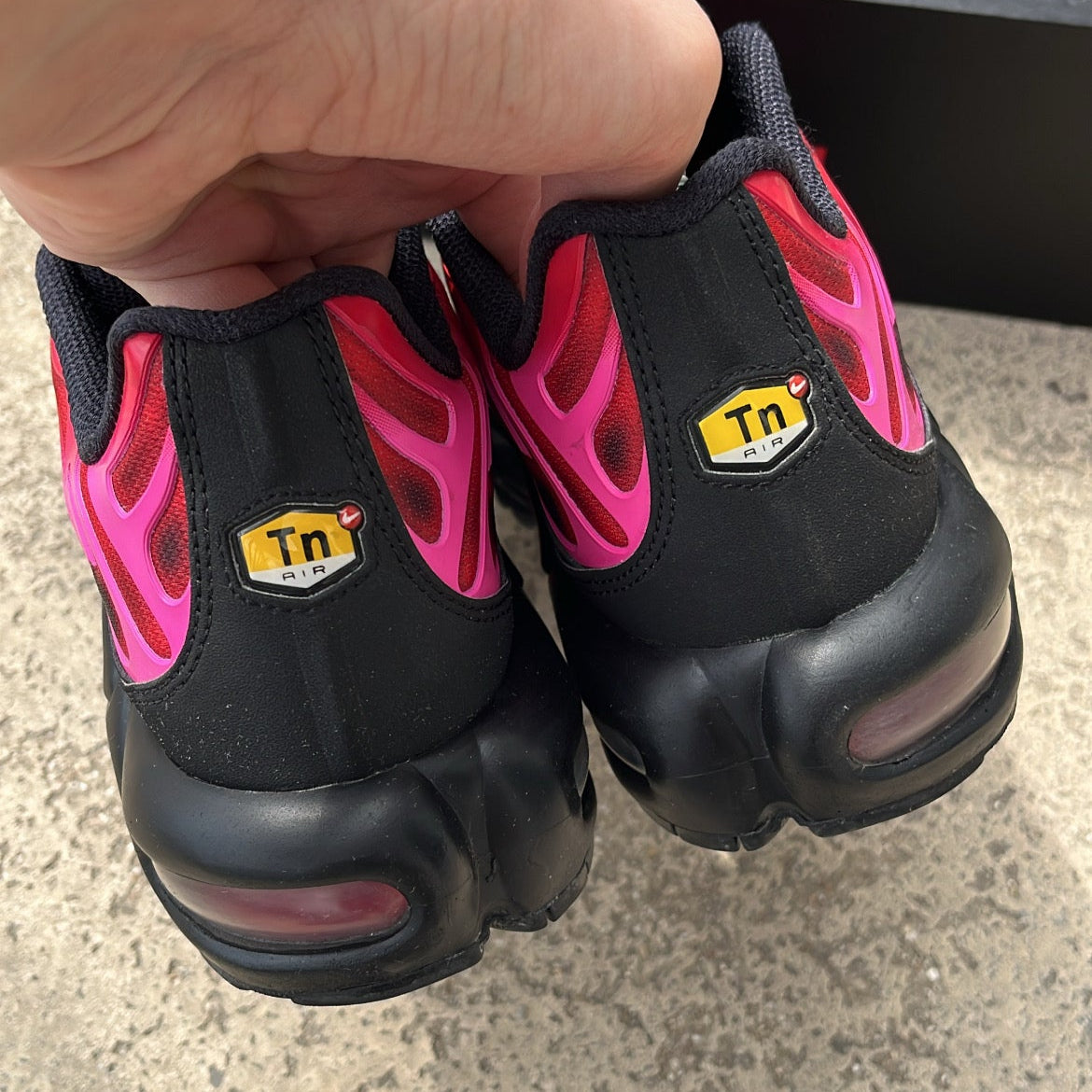 Tn Supreme Red - EU42.5 / US9 / UK8