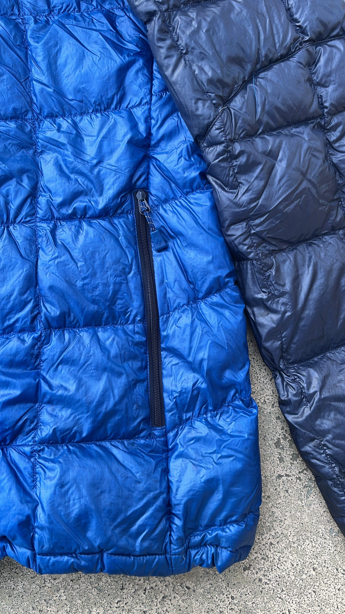 Montbell Alpine Light Down Puffer Blue Shiny - S