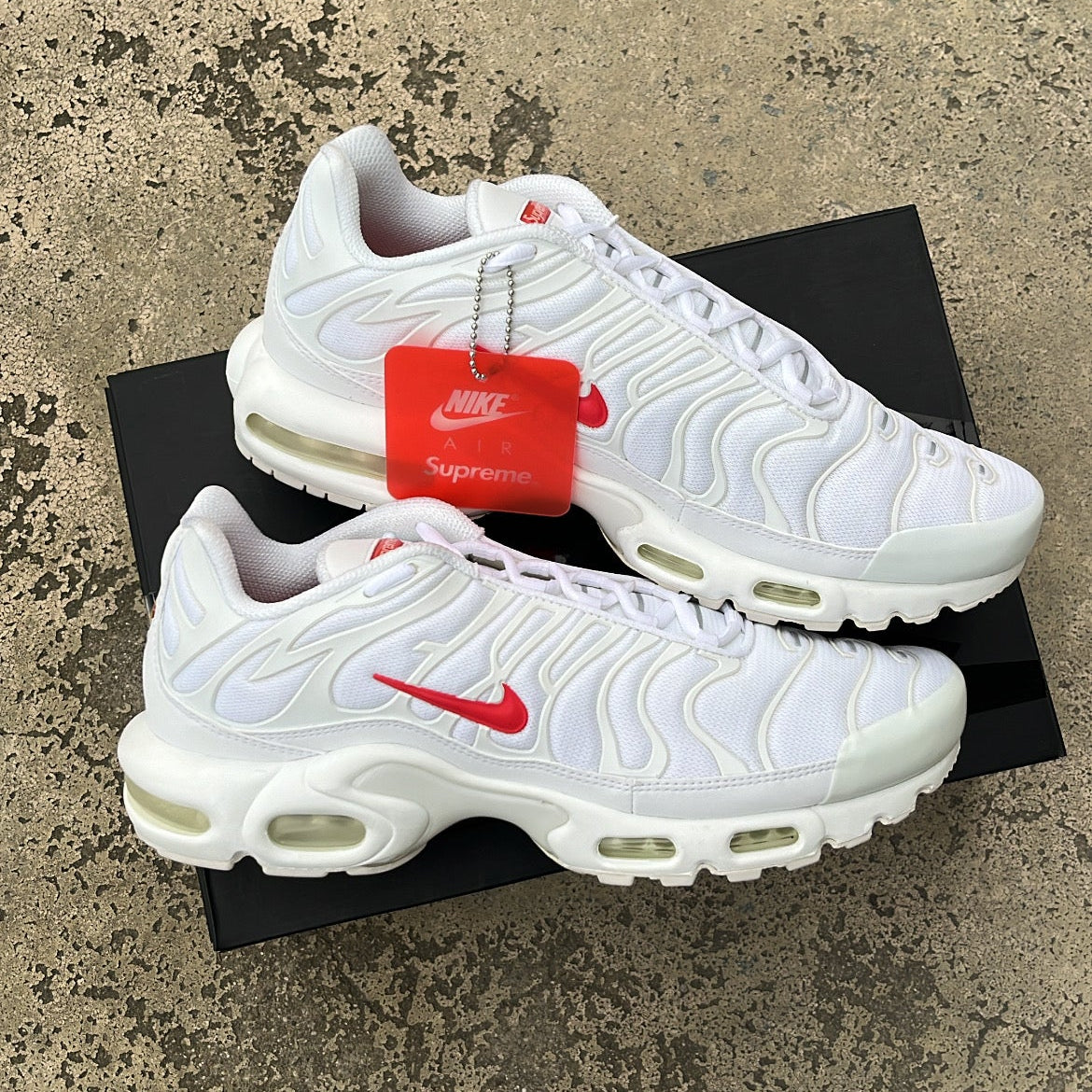 Tn Supreme White - EU44 / US10 / UK9