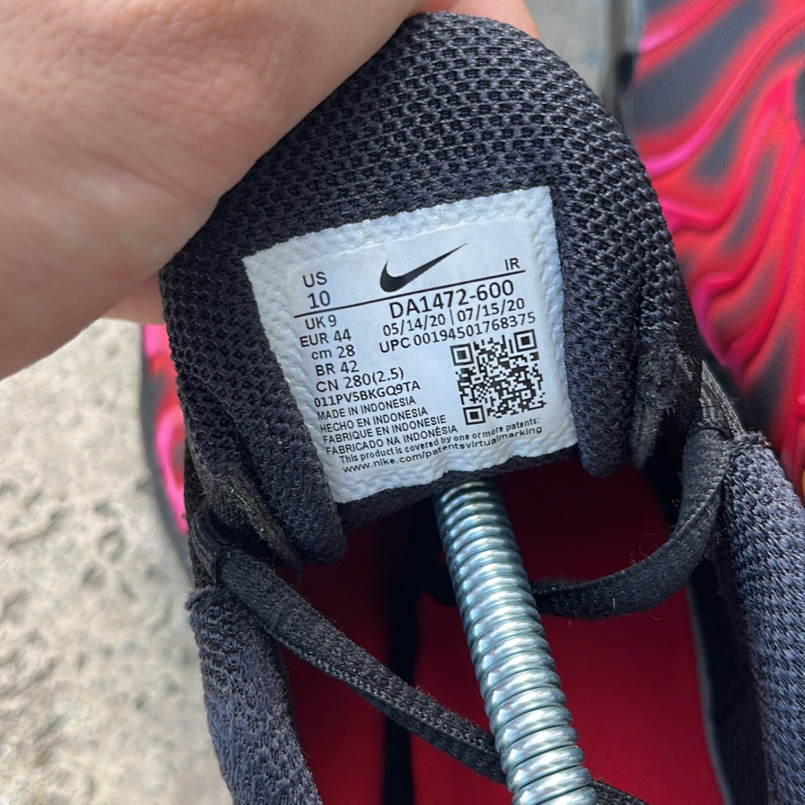 Tn Supreme Red - EU44 / US10 / UK9