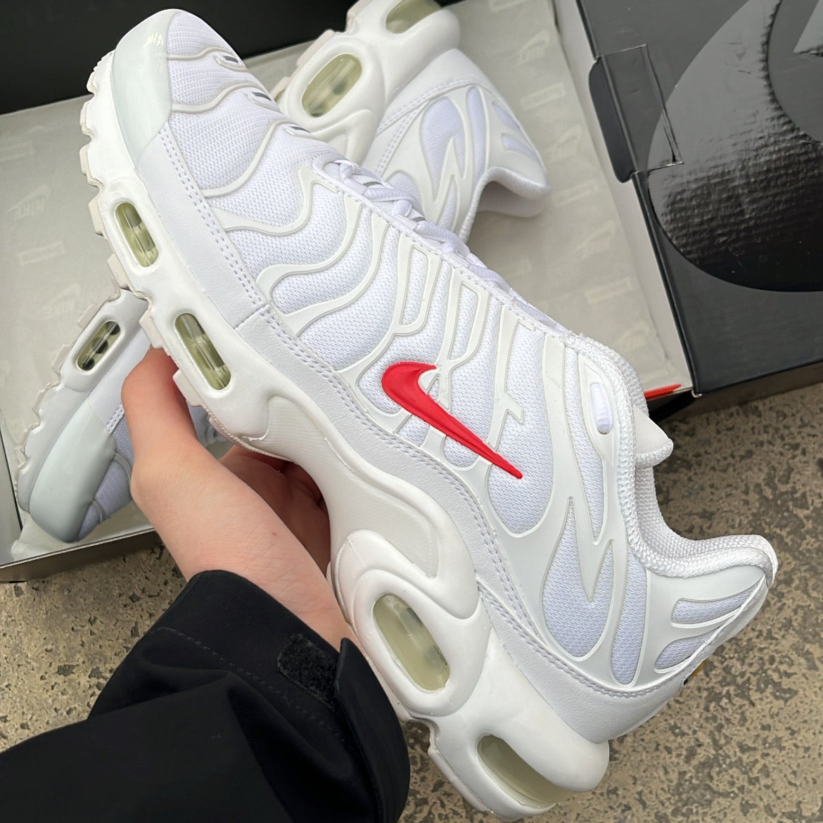 Tn Supreme White - EU44 / US10 / UK9