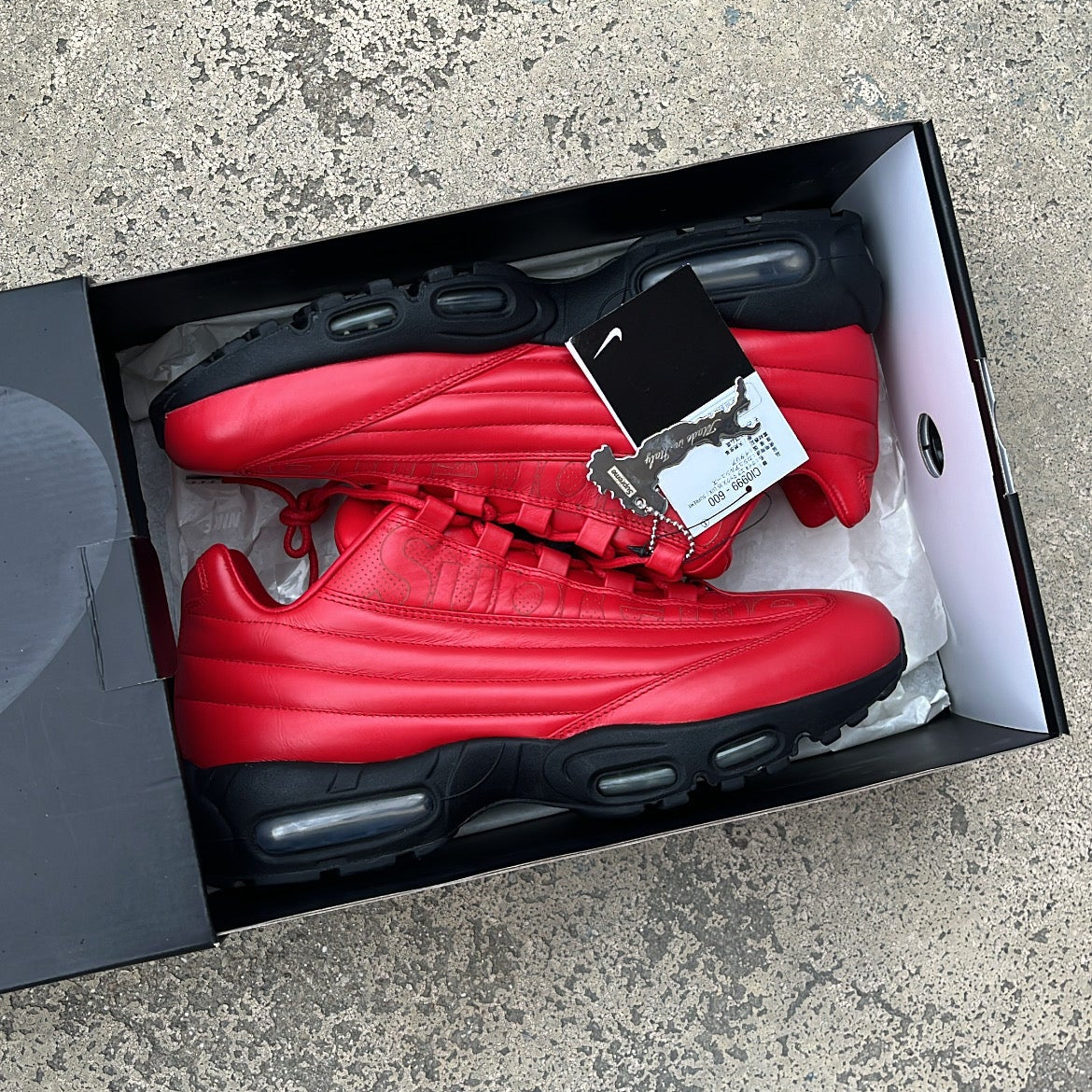 Air Max 95 Supreme Red - EU44 / US10 / UK9