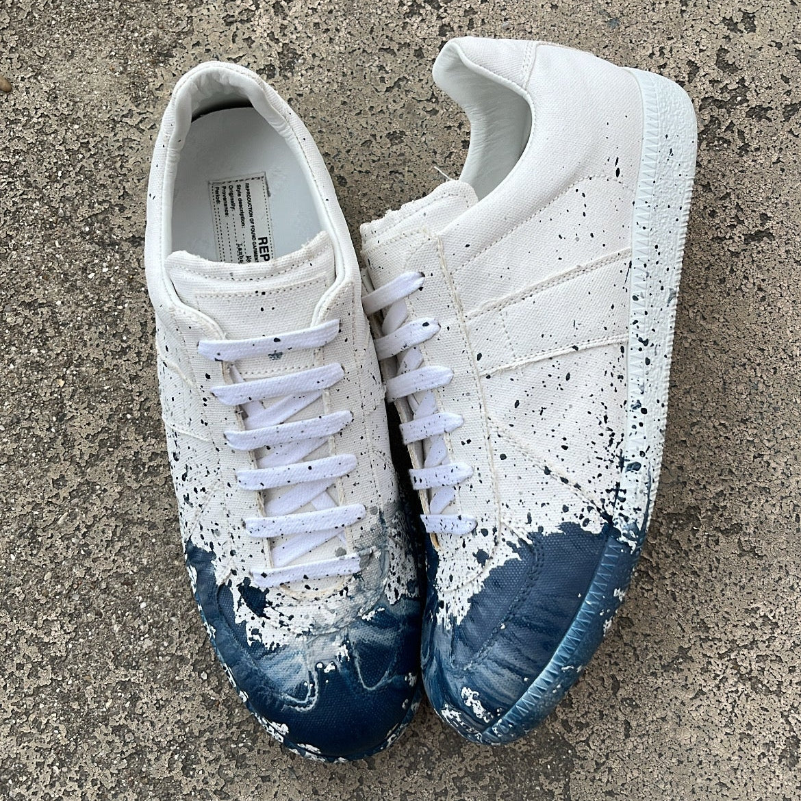 Maison Margiela GAT Paint Splatter Oil Blue - EU41 / US8 / UK7