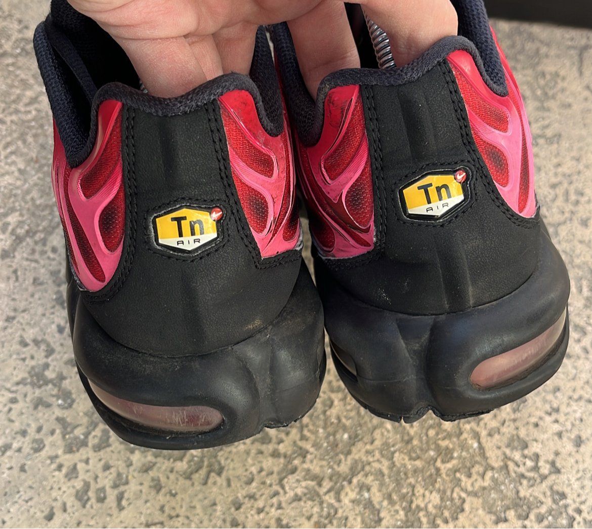 Tn Supreme Red - EU43 / US9.5 / UK8.5